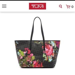 New - still in packaging - Tumi Everyday Tote